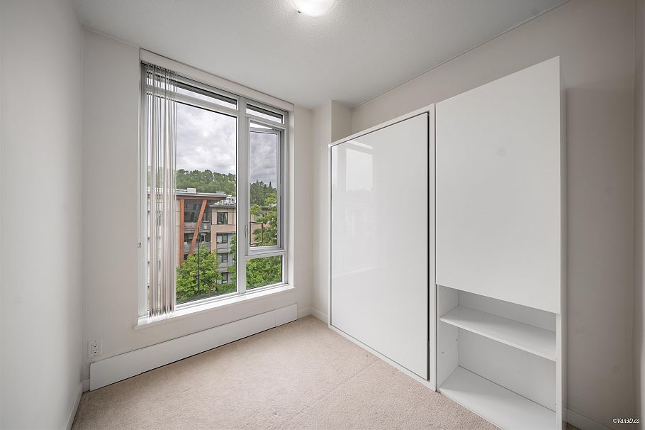 402 3162 Riverwalk Avenue Vancouver, BC - 1