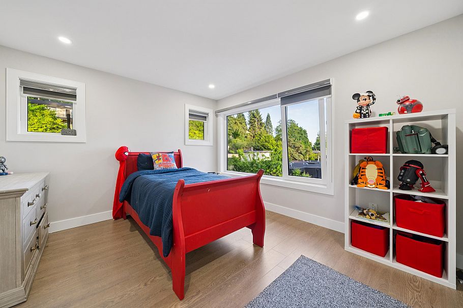 3980 Norwood Avenue North Vancouver, BC - 33