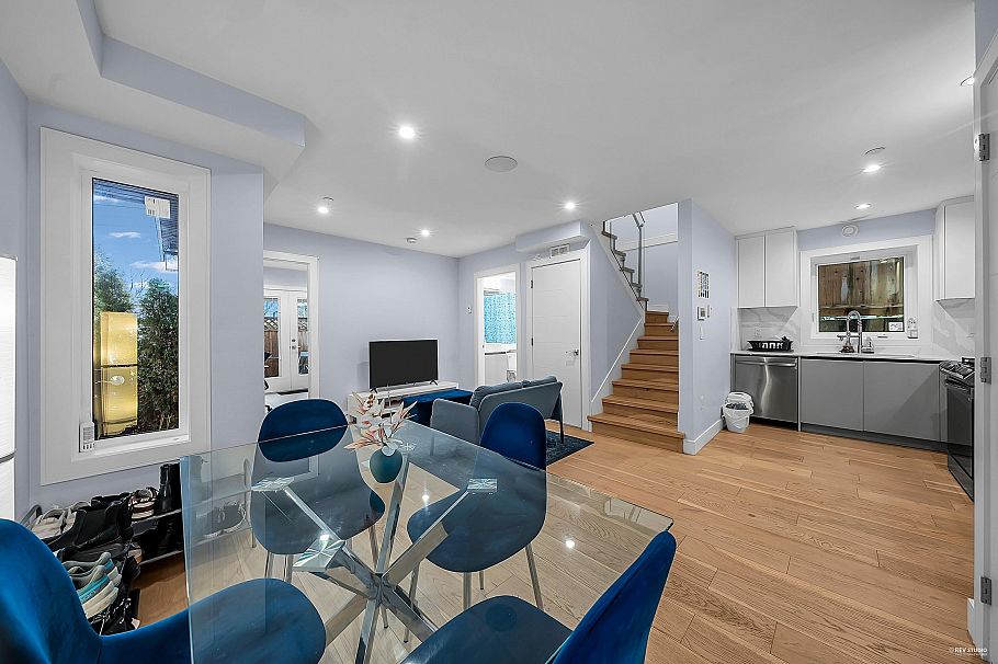 3429 Dundas Street Vancouver, BC - 11