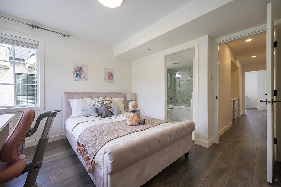 356 W 62nd Avenue Vancouver, BC - 22