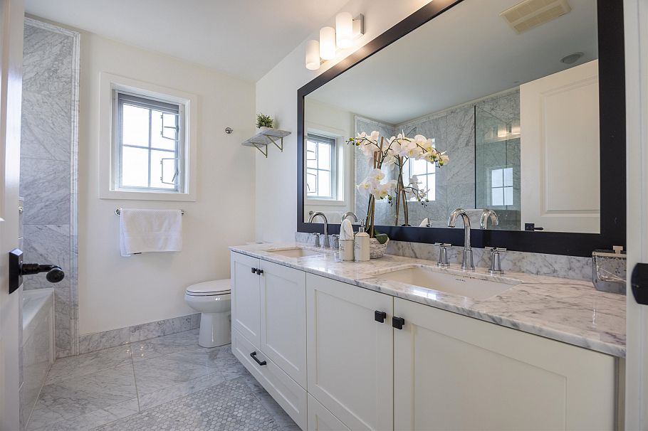 356 W 62nd Avenue Vancouver, BC - 32