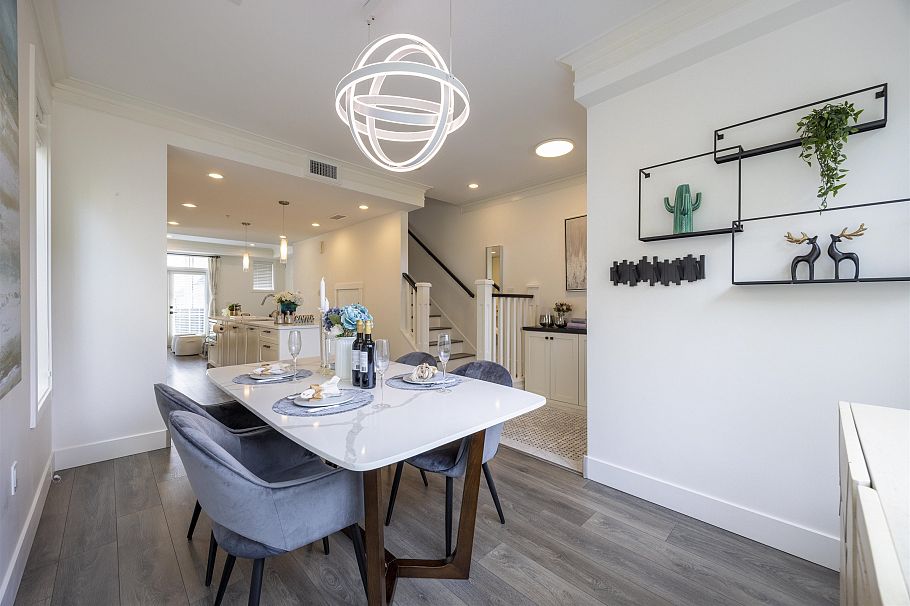 356 W 62nd Avenue Vancouver, BC - 8