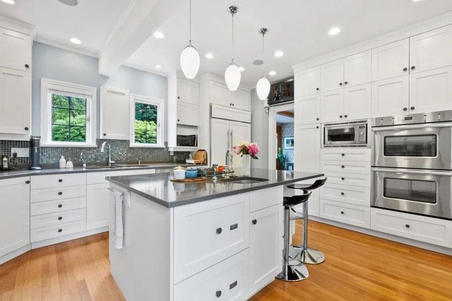 1625 Marpole Avenue Vancouver, BC - 6