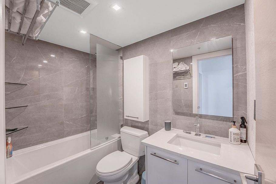 3705 928 Beatty Street Vancouver, BC - 9