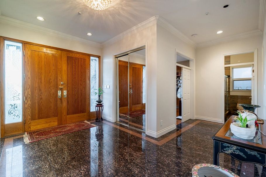 4723 Puget Drive Vancouver, BC - 3