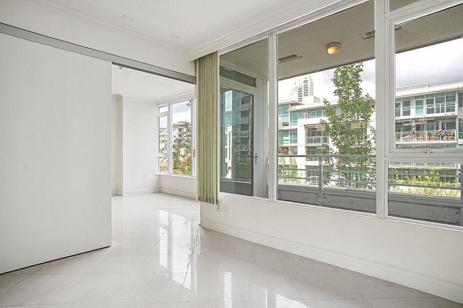 408 133 E Esplanade Avenue North Vancouver, BC - 10