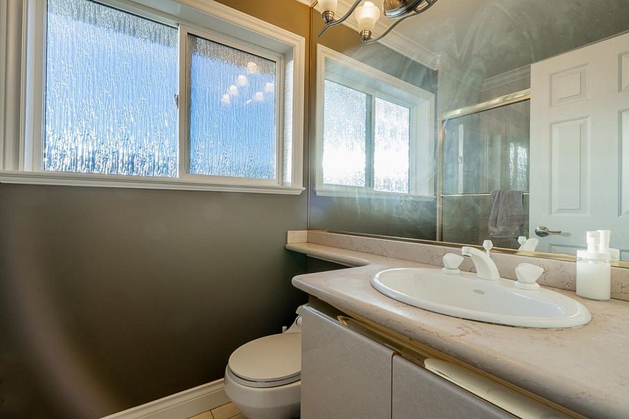 4723 Puget Drive Vancouver, BC - 24