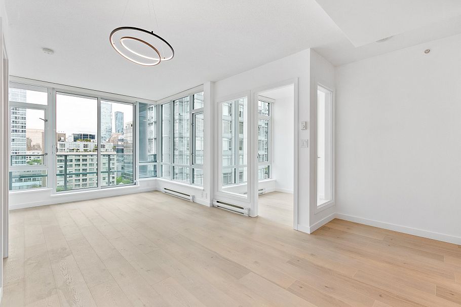 1601 833 Homer Street Vancouver, BC - 2