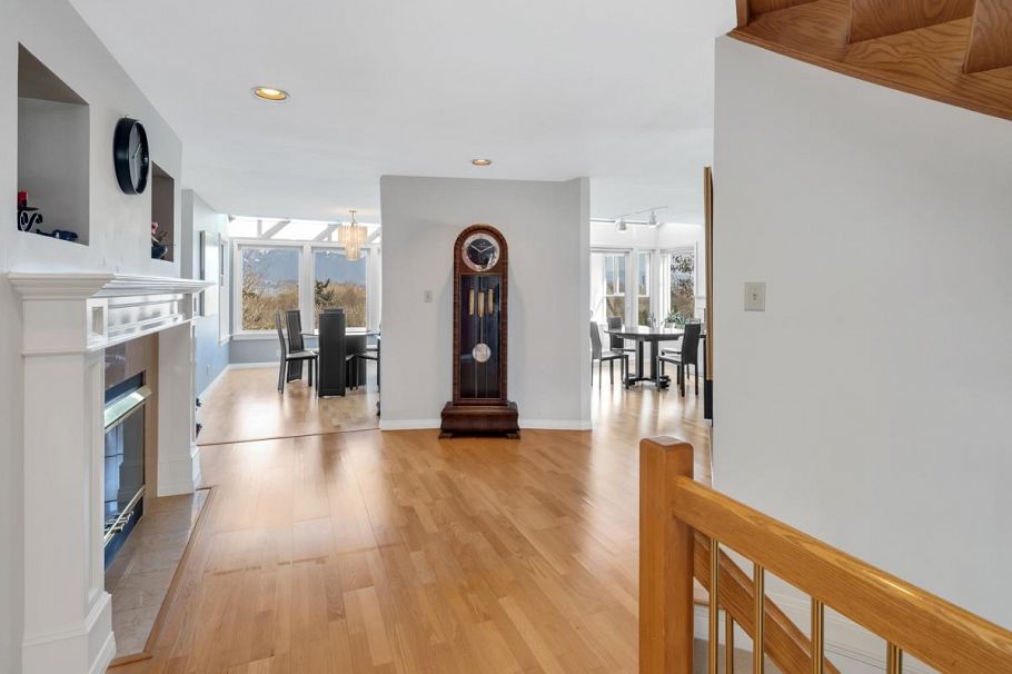 4322 West Point Place Vancouver, BC - 7