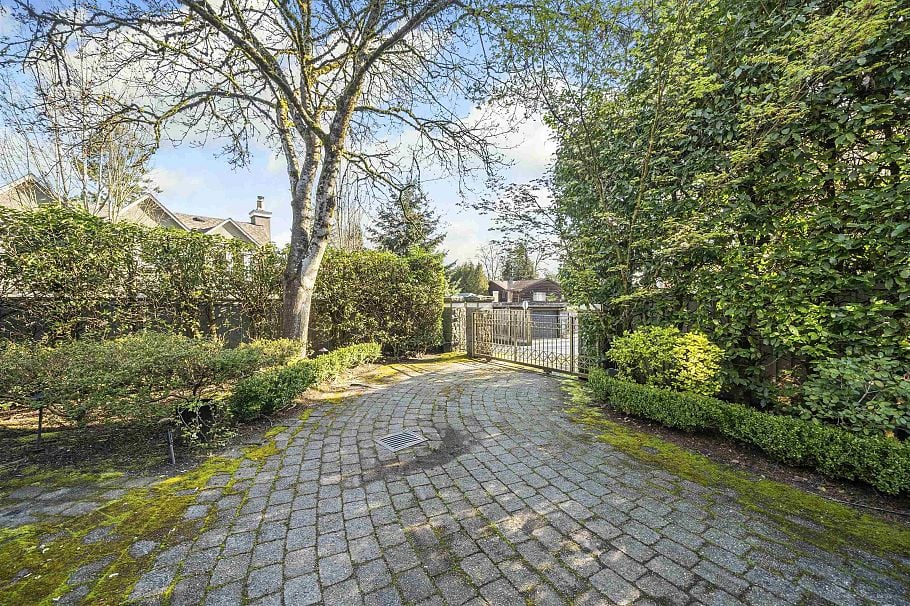 1323 The Crescent Crescent Vancouver, BC - 15