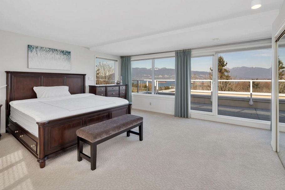 4322 West Point Place Vancouver, BC - 26