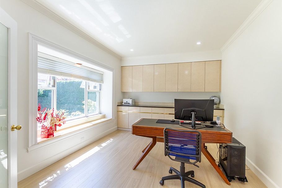 1369 W 55th Avenue Vancouver, BC - 4