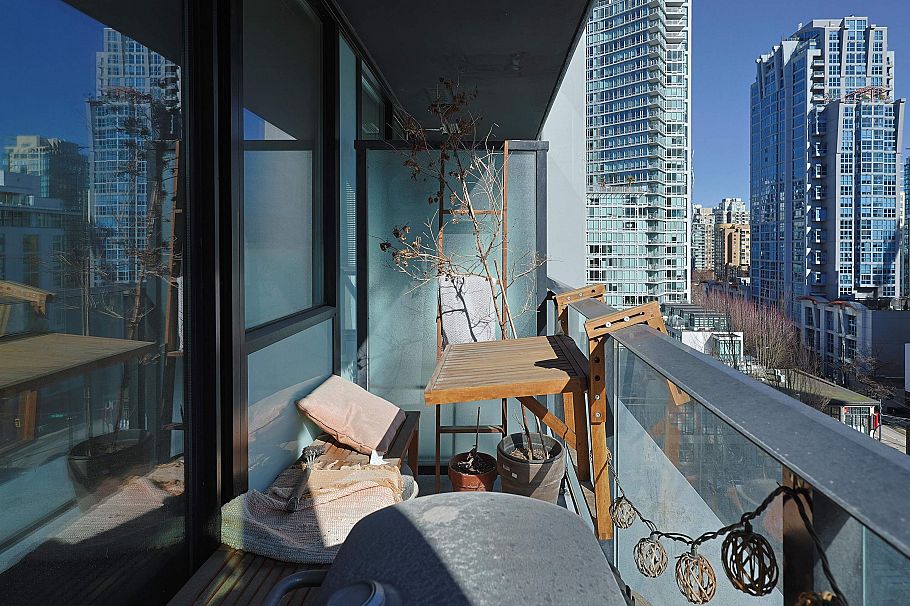 908 1325 Rolston Street Vancouver, BC - 14