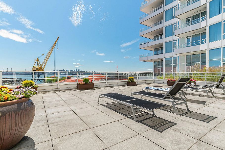 408 133 E Esplanade Avenue North Vancouver, BC - 19