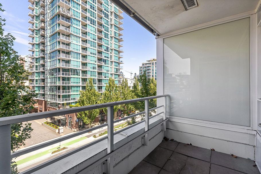 408 133 E Esplanade Avenue North Vancouver, BC - 12