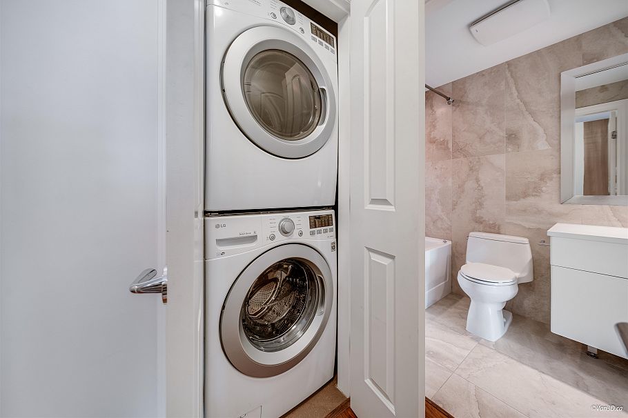 305 185 Victory Ship Way North Vancouver, BC - 21