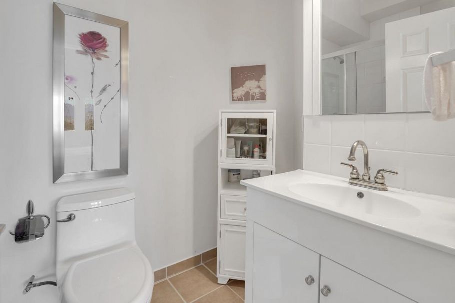 4322 West Point Place Vancouver, BC - 39