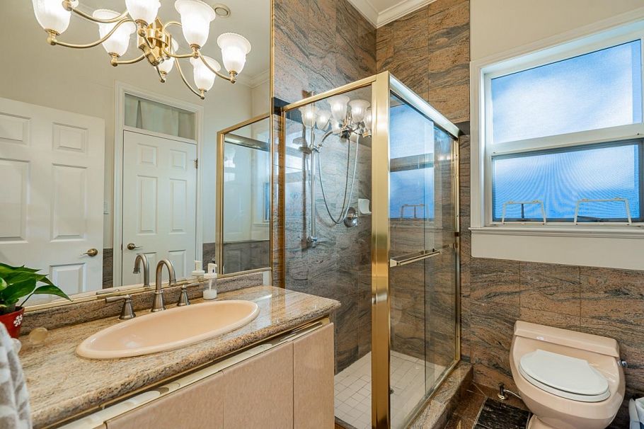 4723 Puget Drive Vancouver, BC - 16