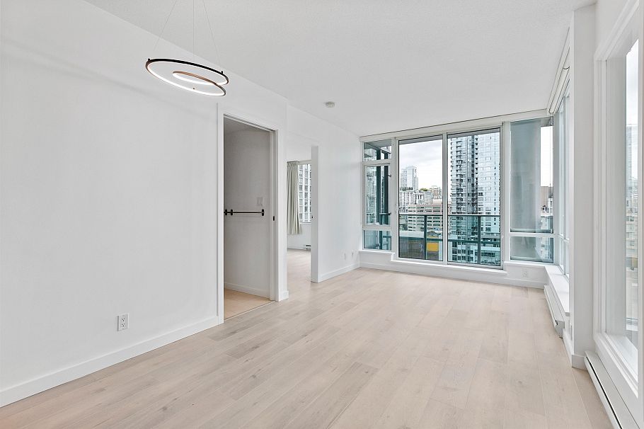 1601 833 Homer Street Vancouver, BC - 3