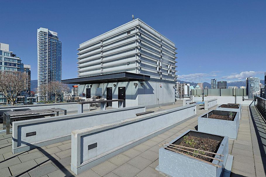 908 1325 Rolston Street Vancouver, BC - 39