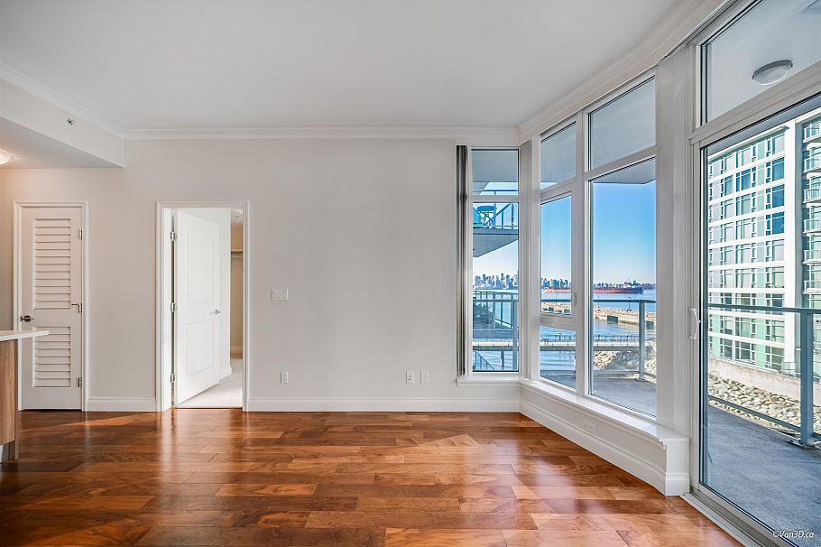 305 185 Victory Ship Way North Vancouver, BC - 7