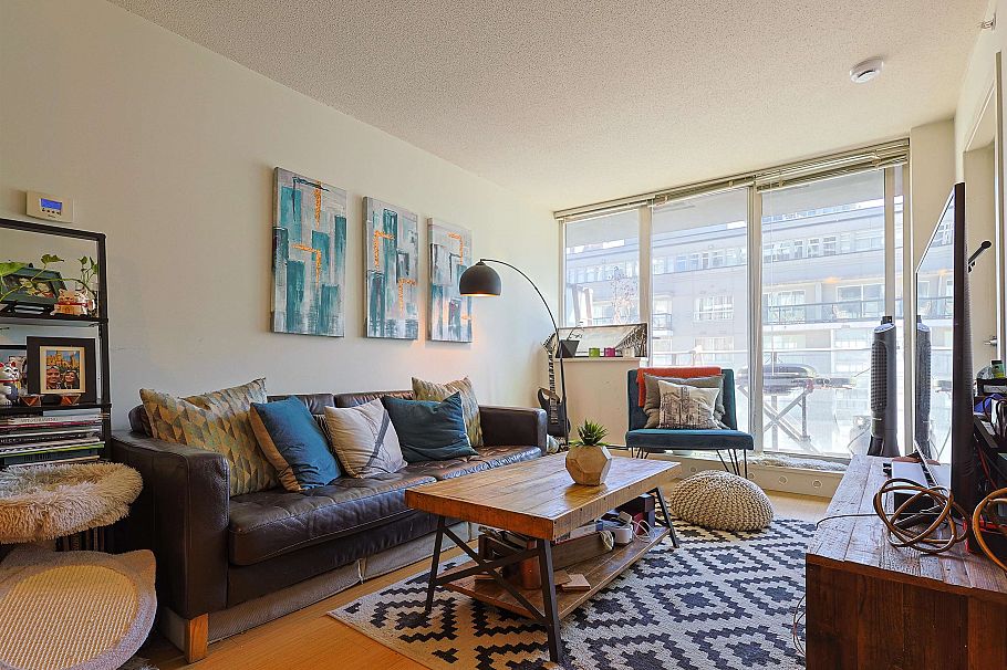 908 1325 Rolston Street Vancouver, BC - 2