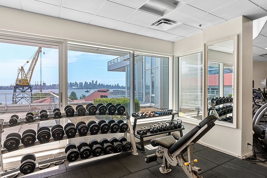 305 185 Victory Ship Way North Vancouver, BC - 36