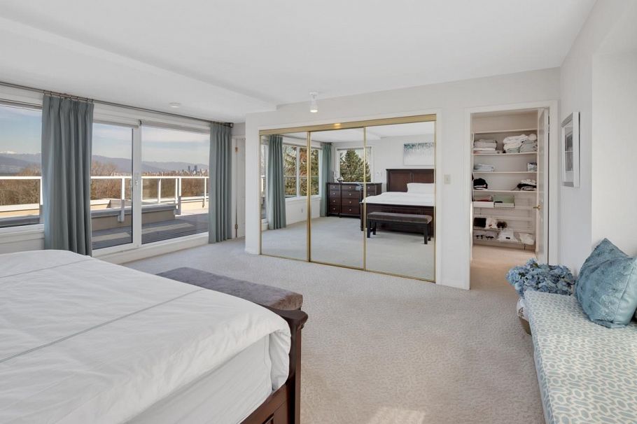 4322 West Point Place Vancouver, BC - 27