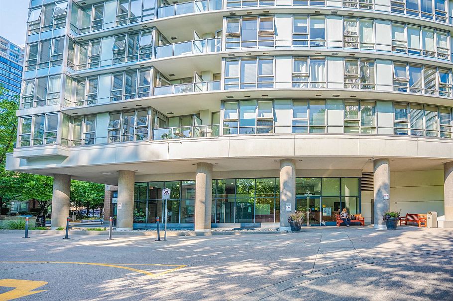 3705 928 Beatty Street Vancouver, BC - 35