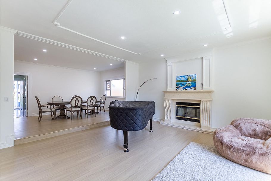 1369 W 55th Avenue Vancouver, BC - 3