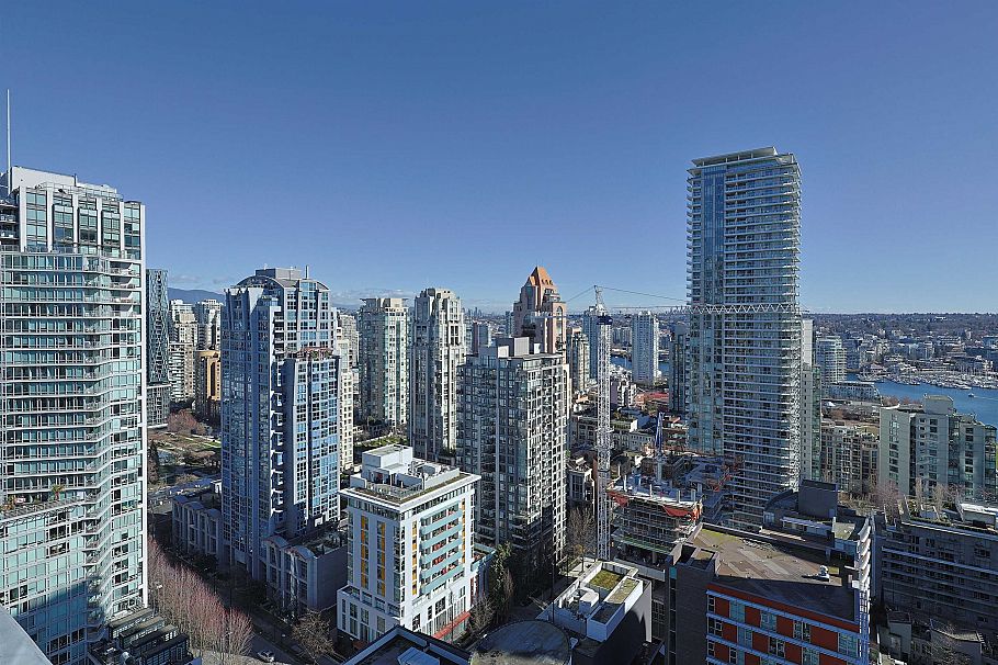 908 1325 Rolston Street Vancouver, BC - 37