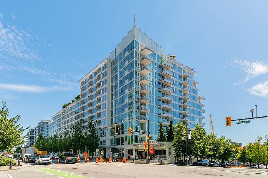 408 133 E Esplanade Avenue North Vancouver, BC - 24