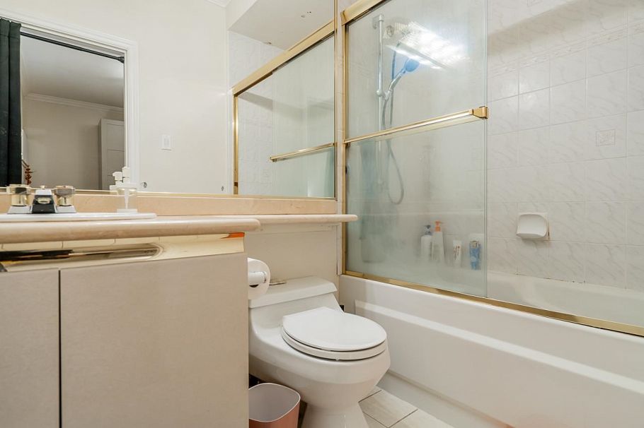 4723 Puget Drive Vancouver, BC - 31