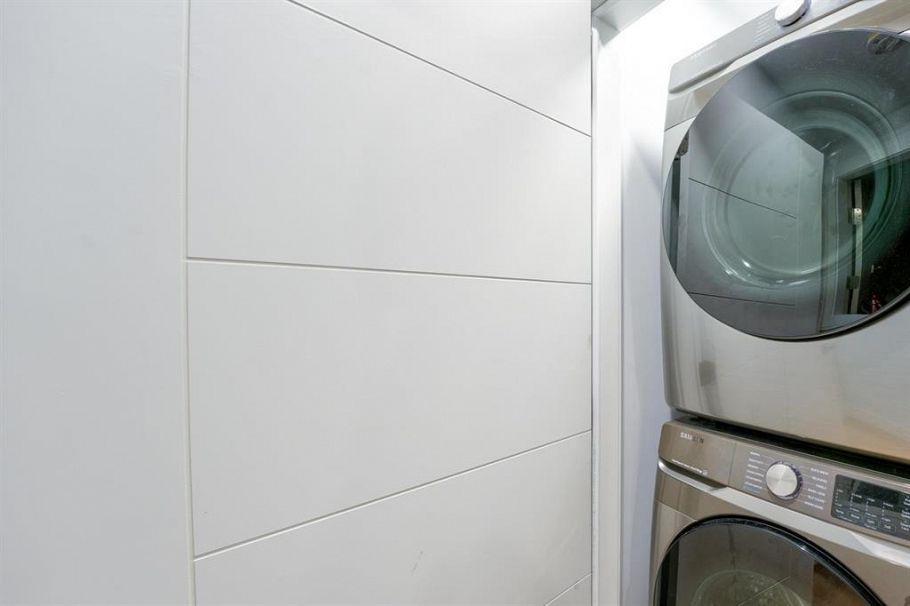 1204 Kaslo Street Vancouver, BC - 2