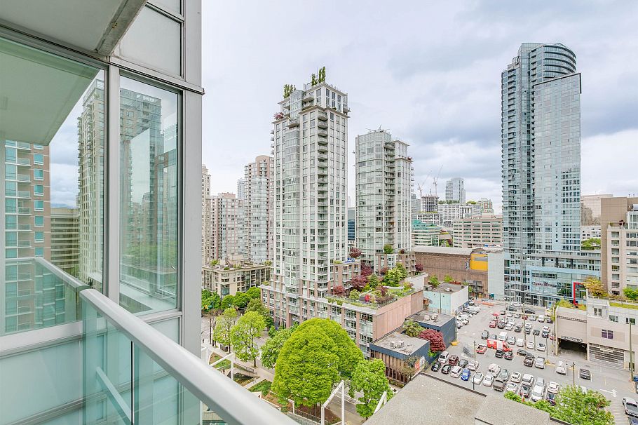 1601 833 Homer Street Vancouver, BC - 17