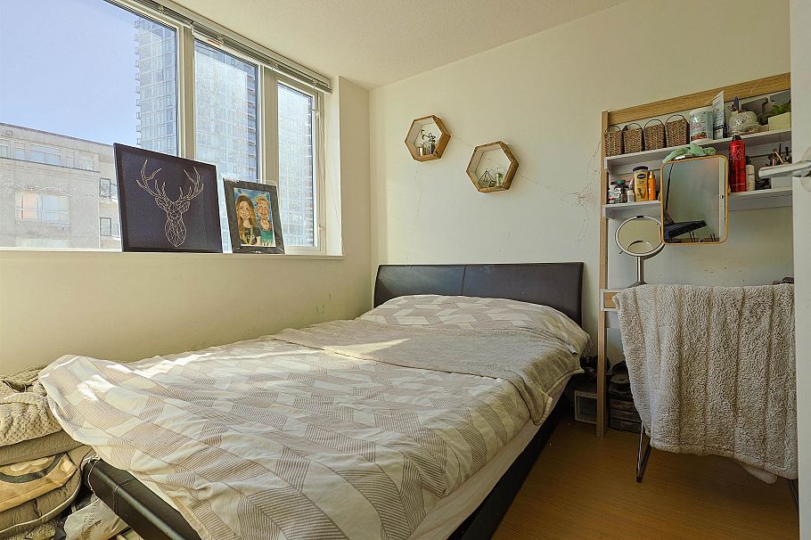 908 1325 Rolston Street Vancouver, BC - 17