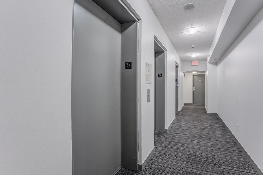 3705 928 Beatty Street Vancouver, BC - 36