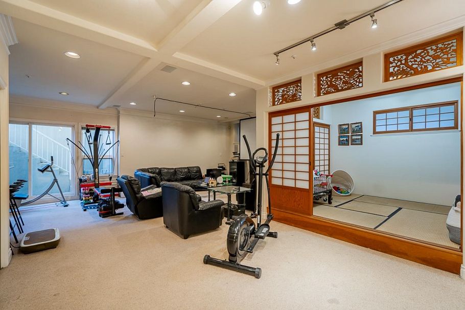 4723 Puget Drive Vancouver, BC - 25