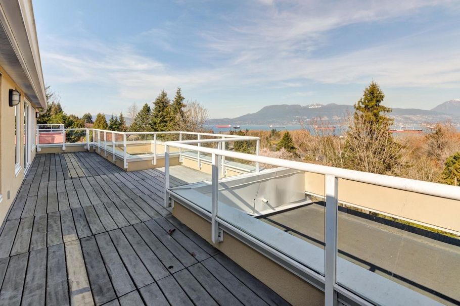 4322 West Point Place Vancouver, BC - 21