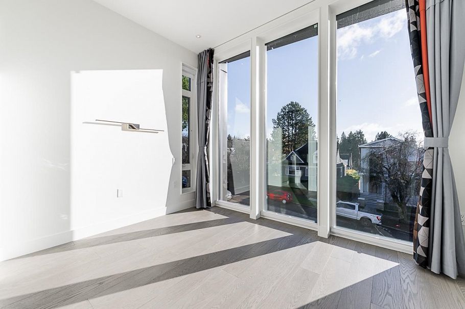 3941 W 24th Avenue Vancouver, BC - 24