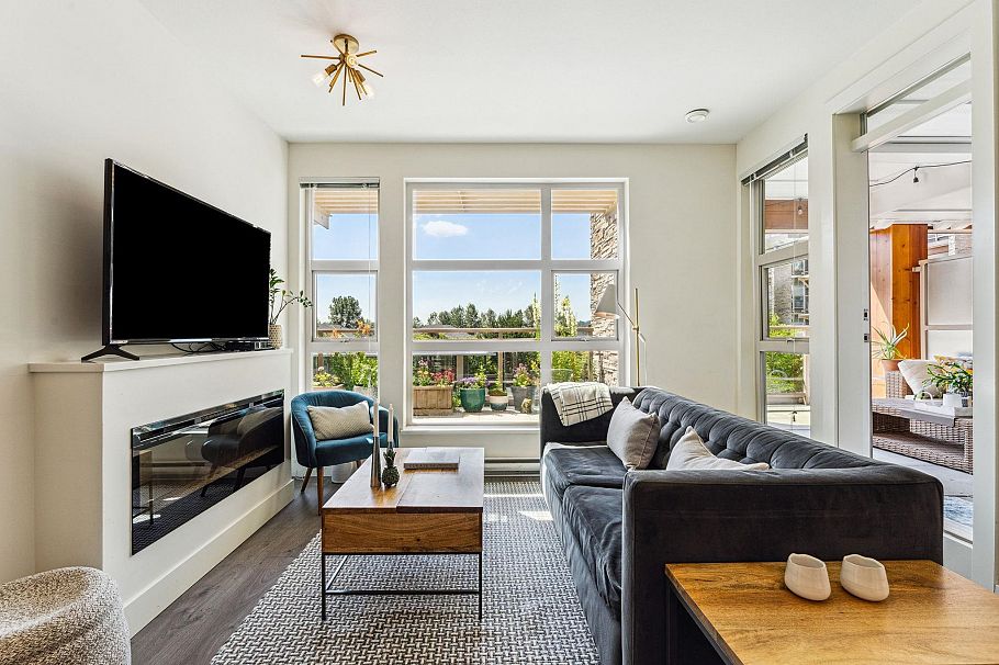 215 3602 Aldercrest Drive North Vancouver, BC - 6