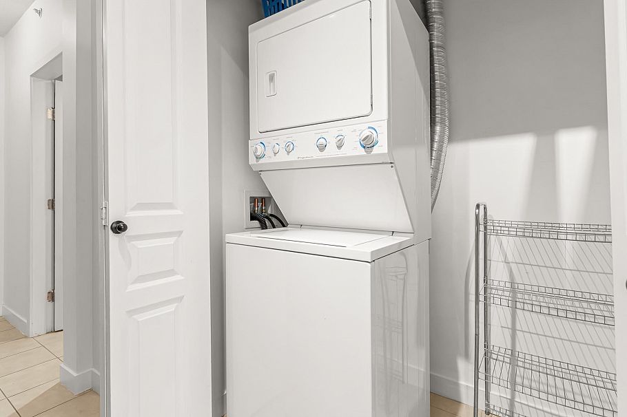 351 1432 Kingsway Vancouver, BC - 17