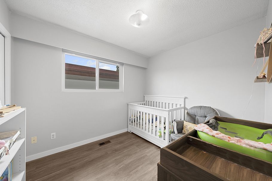 3160 E 6th Avenue Vancouver, BC - 19