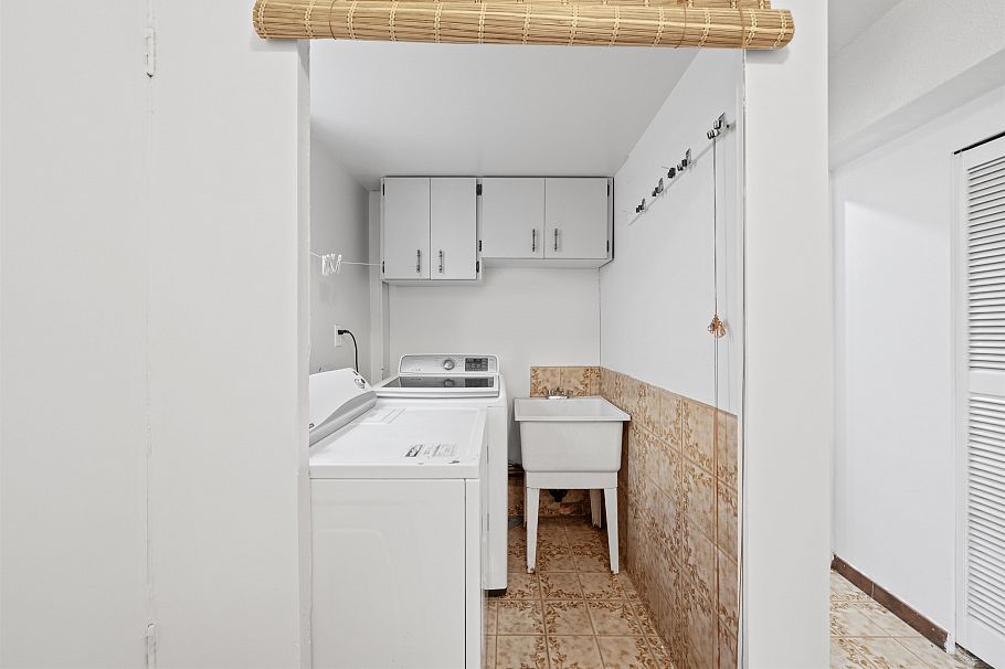 3160 E 6th Avenue Vancouver, BC - 29