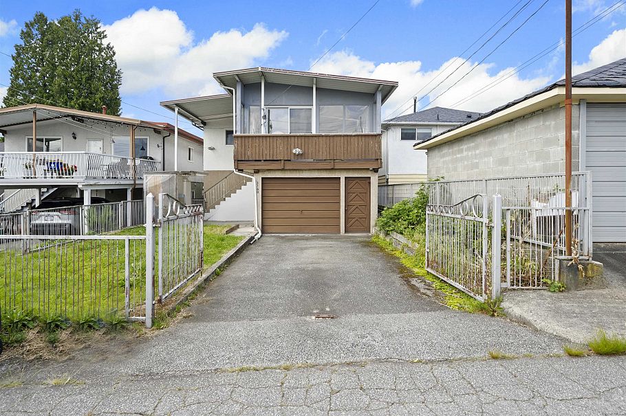 3160 E 6th Avenue Vancouver, BC - 37