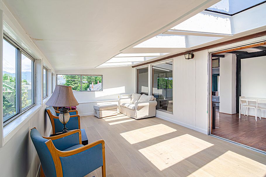 2070 W 14th Avenue Vancouver, BC - 14