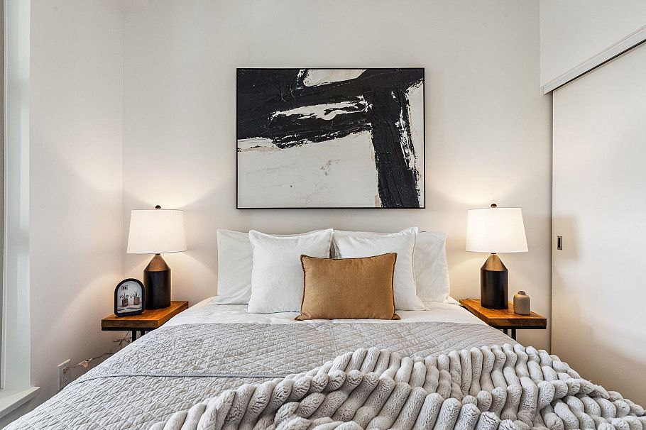 215 3602 Aldercrest Drive North Vancouver, BC - 16