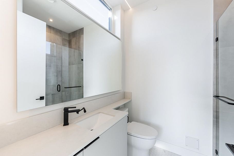 3941 W 24th Avenue Vancouver, BC - 22