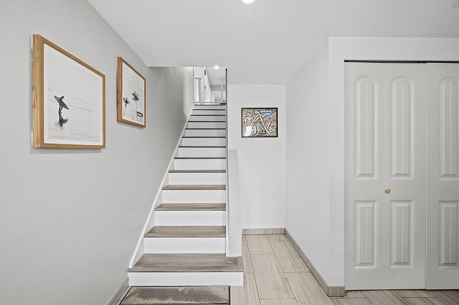 3160 E 6th Avenue Vancouver, BC - 31