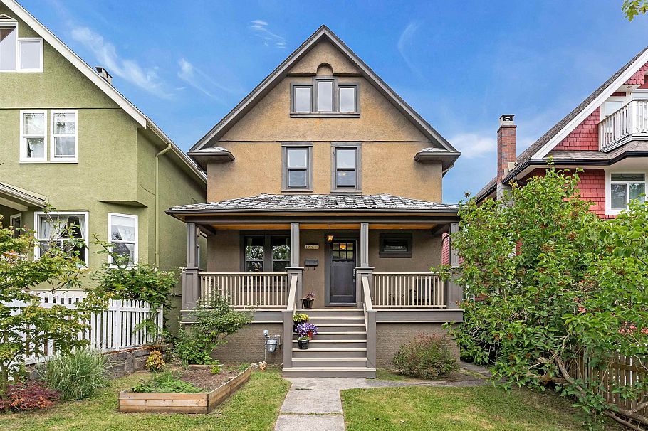 251 E 21st Avenue Vancouver, BC - 1